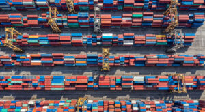 Στα 29,92 δισ. το εμπορικό έλλειμμα στο 11μηνο, μειώθηκε 6,9%