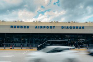 Fraport: Αύξηση 3% στην επιβατική κίνηση το 2025, άνω των 37 εκατ. οι επιβάτες