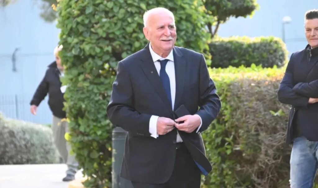 Πέθανε ο Γιώργος Παπαδάκης