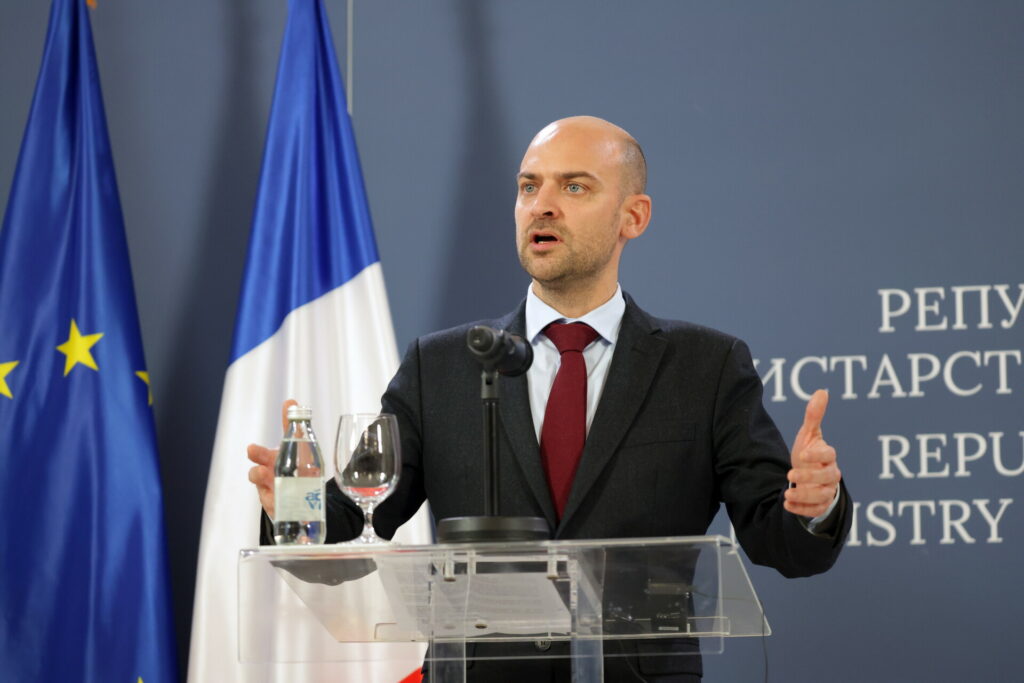 Σκληρή απάντηση Γαλλίας σε Ρούτε: Η Ευρώπη μπορεί να αναλάβει την ευθύνη της άμυνάς της