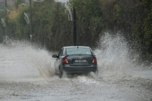 Πόσο κοστίζουν οι βροχοπτώσεις σε Ελλάδα και Ευρώπη – Στα ύψη οι ασφαλισμένες ζημιές