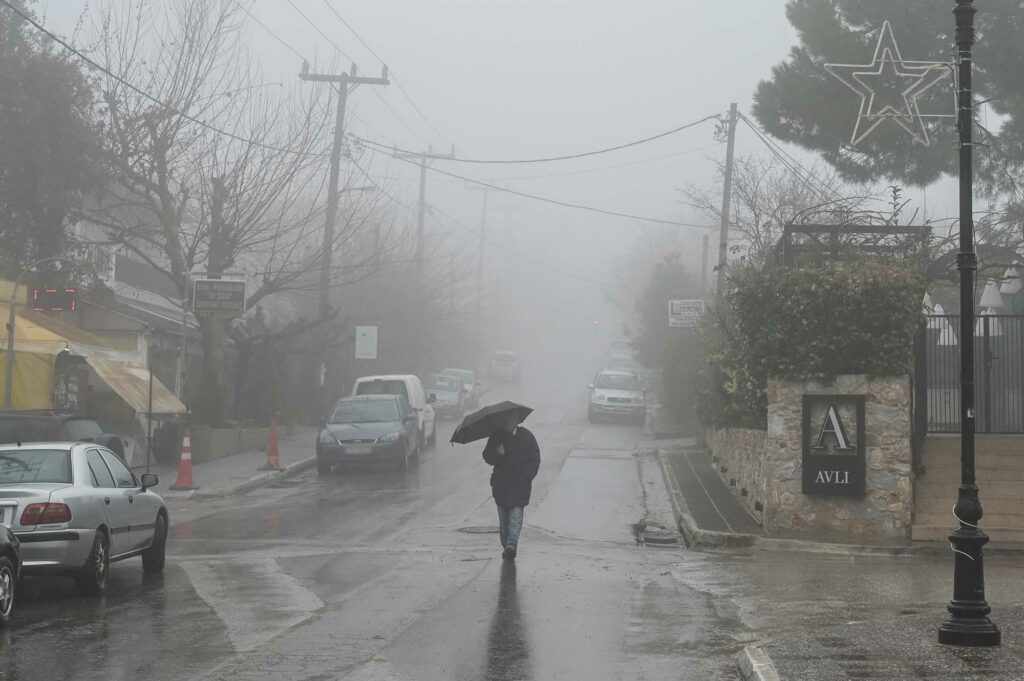 Νέο έκτακτο δελτίο της ΕΜΥ – Σφυροκόπημα της κακοκαιρίας με καταιγίδες και χιόνια – Αναλυτικά οι κόκκινες περιοχές