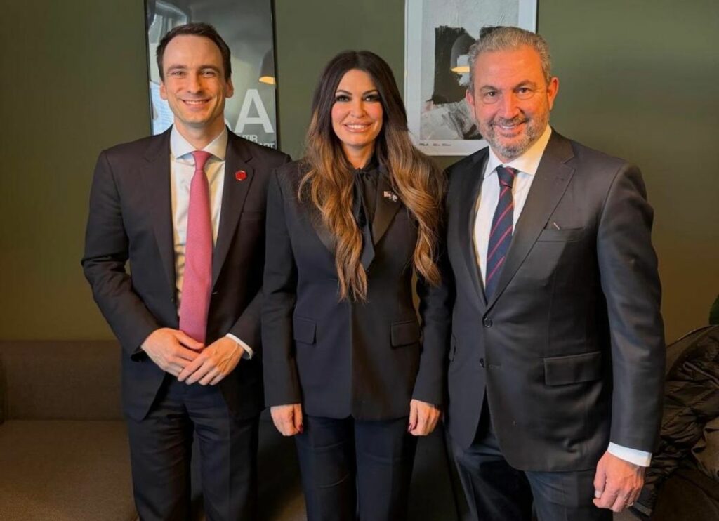 Συνάντηση Εξάρχου με τον σύμβουλο του Τραμπ Κράτσιο: Στο επίκεντρο το αμερικανικό LNG