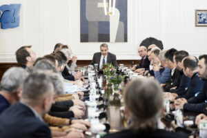 Μητσοτάκης στη συνάντηση με τους αγρότες: Tις εξελίξεις διαμορφώνουν οι παρόντες και όχι οι απόντες