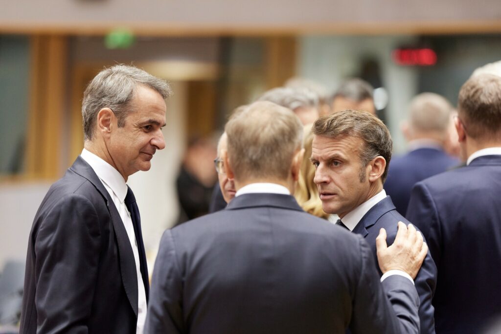 Σύνοδος Κορυφής ΕΕ: Η στάση Μητσοτάκη ανάμεσα στη διπλωματία, την ευρωπαϊκή ενότητα και το διεθνές δίκαιο