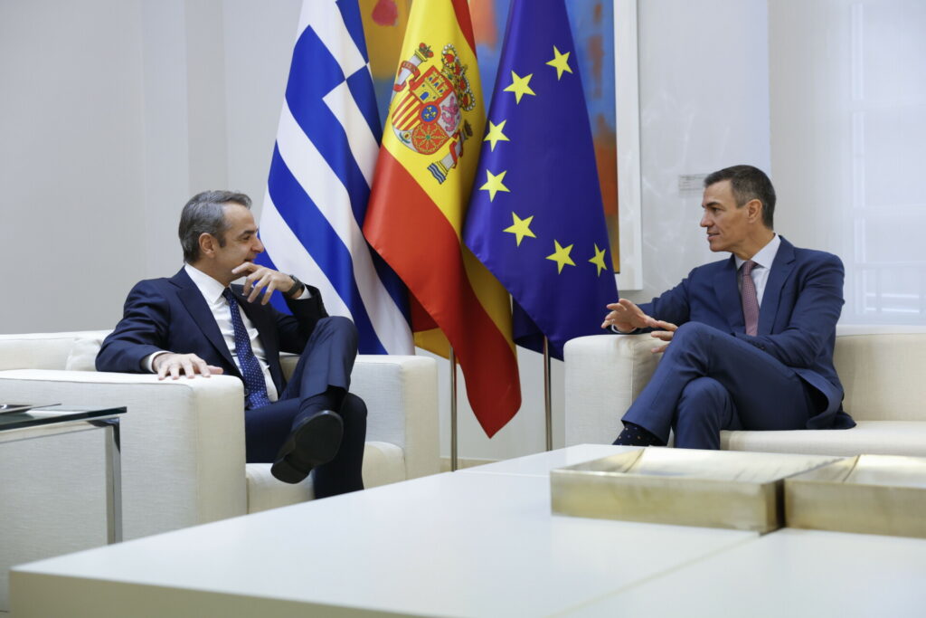 Live οι δηλώσεις Μητσοτάκη και Σάντσεθ από την Ισπανία