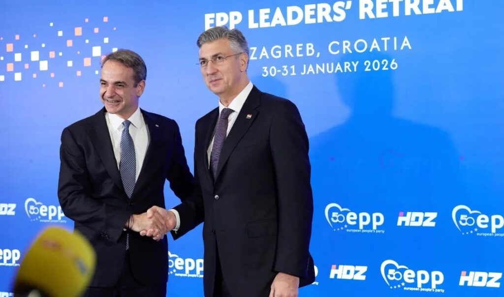 Μητσοτάκης από Ζάγκρεμπ: “Δαπανάμε σταθερά περισσότερα για την άμυνα για να είμαστε ασφαλείς”