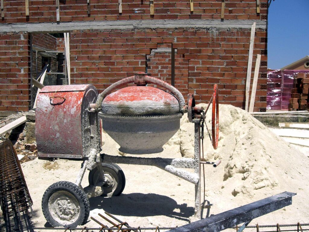 Αύξηση 13,5% στις οικοδομικές άδειες τον Οκτώβριο, μειώθηκαν στο 12μηνο