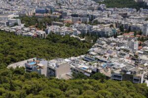 Ακίνητα: Ράλι στις τιμές αγοράς έως 30,6% και στα ενοίκια έως 32,2%, ο χάρτης της Αττικής