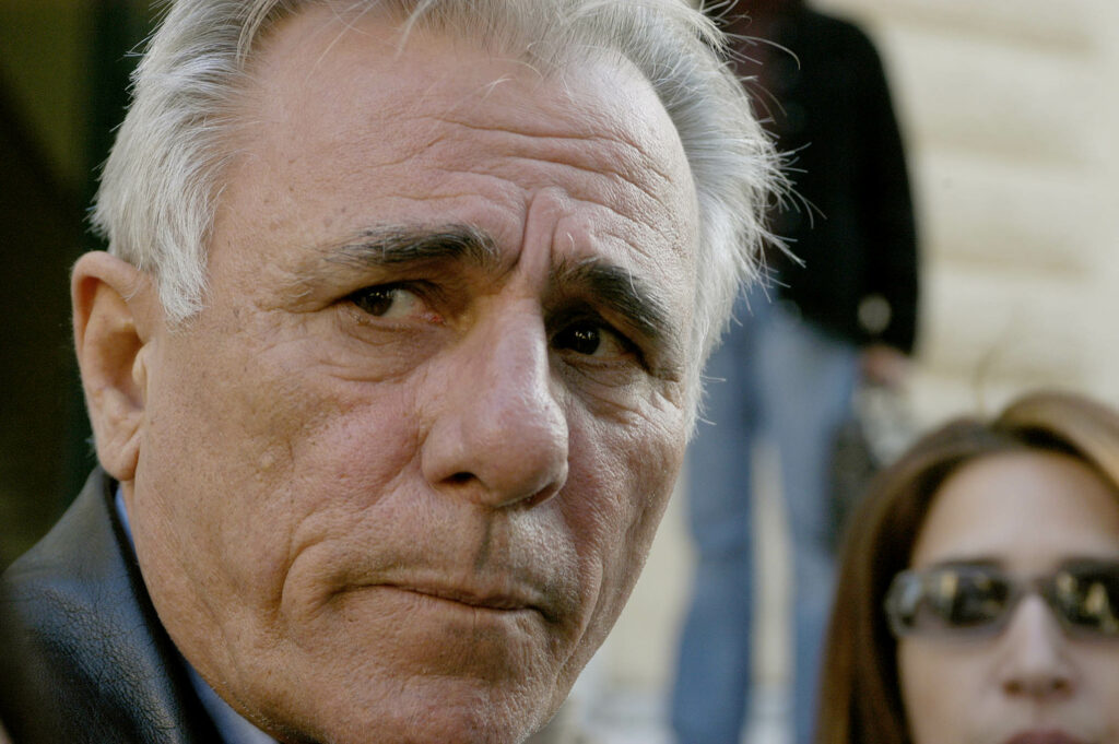 Έφυγε από τη ζωή ο δημοσιογράφος Σπύρος Καρατζαφέρης