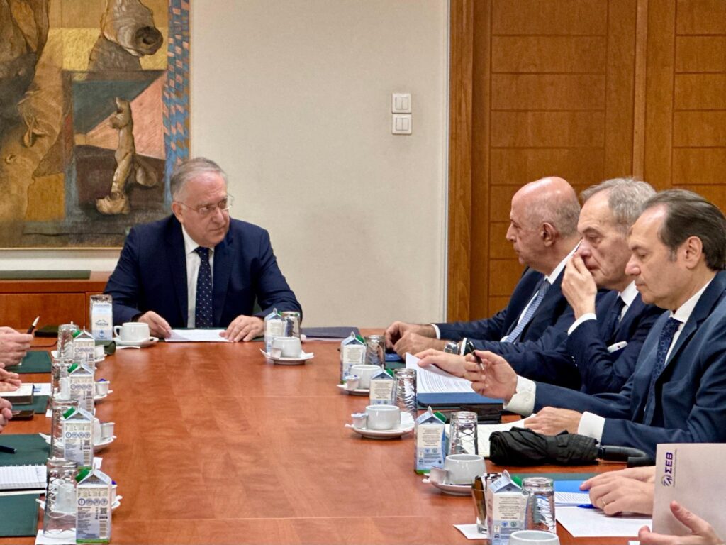 Θεοδωρικάκος: Τον Φεβρουάριο ψηφίζεται το νομοσχέδιο για απλοποίηση διαδικασιών στη βιομηχανία