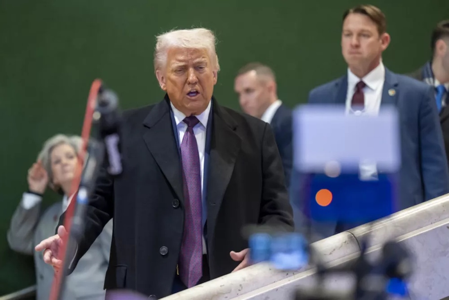 Τραμπ σε Ιράν: Συμφωνείστε για τα πυρηνικά, αλλιώς έρχεται πολύ χειρότερη επίθεση