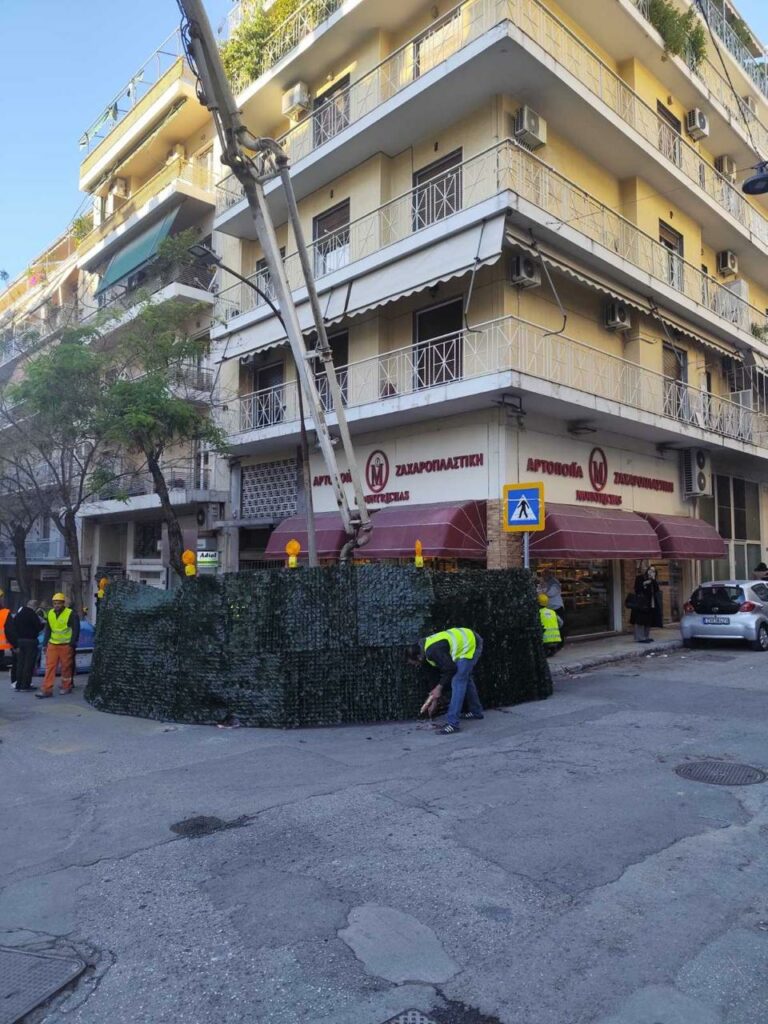 αθηνα τρυπα εδαφος