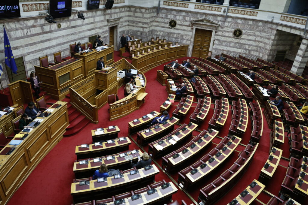 Υδρογονάνθρακες: Κατατέθηκαν προς κύρωση στη Βουλή οι συμβάσεις με τις Chevron και Helleniq