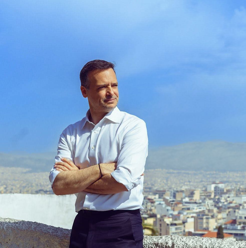 ΧΑΡΗΣ ΔΟΥΚΑΣ