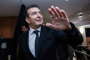 Η συνάντηση Μητσοτάκη με τον Ερντογάν, η γραμμή Χρυσοχοΐδη για τα μπλόκα, οι επαφές Παπασταύρου με τον Έρικ Τραμπ και τα πουρνάρια του Χατζηδάκη