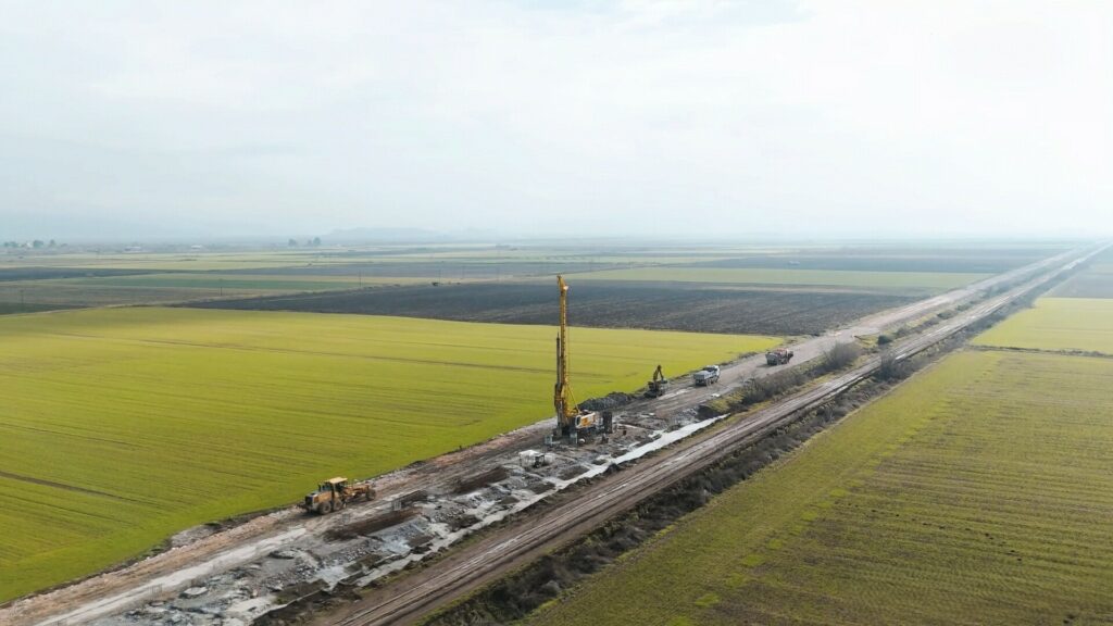 AKTOR: Με γοργούς ρυθμούς τα έργα αποκατάστασης στη Θεσσαλία, ύψους άνω των 365 εκατ.