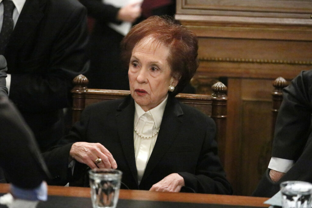 Δημοσία δαπάνη η κηδεία της Άννας Μπενάκη