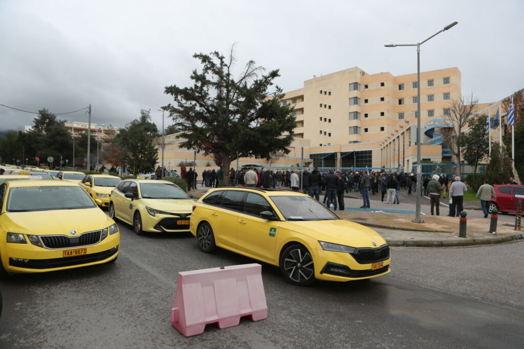 Απεργία ταξί: Προειδοποίηση για χειρόφρενο διαρκείας