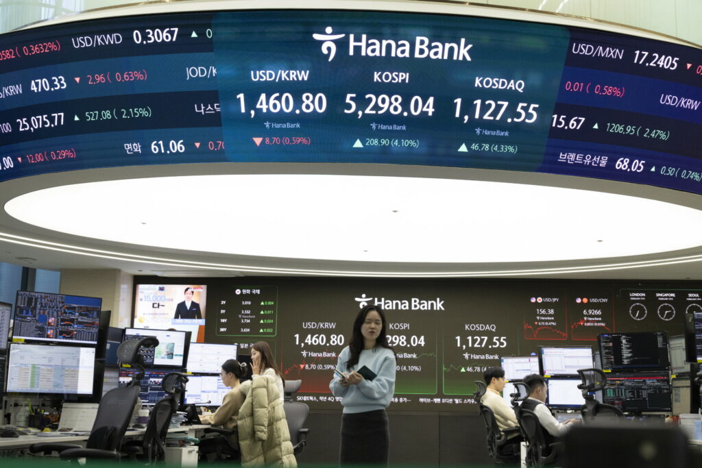 Ασιατικές αγορές: Η νίκη Τακαΐτσι απογείωσε τον Nikkei στις 57.000 μονάδες