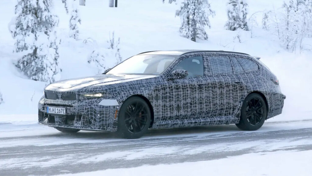 Η πλήρως αναβαθμισμένη BMW M5 Touring είναι στα σκαριά με στυλ Neue Klasse