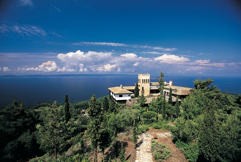 Κτήμα Πόρτο Καρράς: Δεύτερη ευκαιρία αναβίωσης από τον Ιβάν Σαββίδη