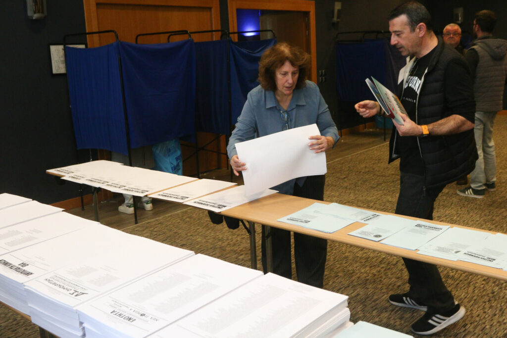 Εκλογές ΕΚΑ: Προβάδισμα ΠΑΣΟΚ έναντι της ΠΑΣΚΕ για το Συνέδριο της ΓΣΕΕ