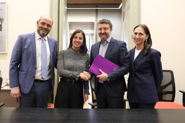 Συνεργασία ΕΚΚΟΜΕΔ – Netflix για την εκπαίδευση Ελλήνων δημιουργών