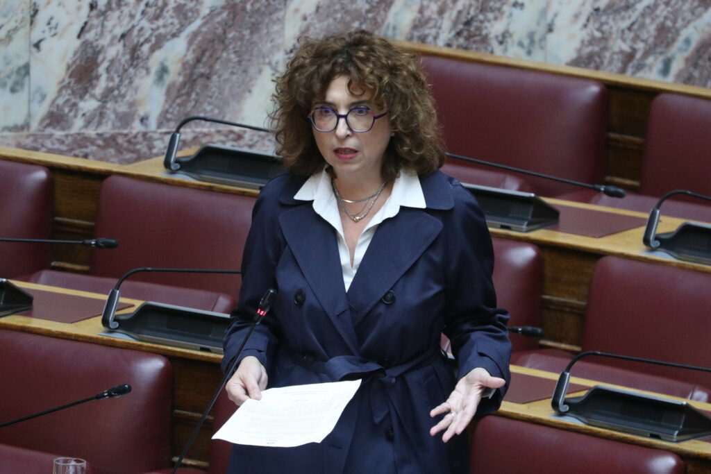 Πλεύση Ελευθερίας: Έμεινε με πέντε βουλευτές -Ανεξαρτητοποιήθηκε η Έλενα Καραγεωργοπούλου