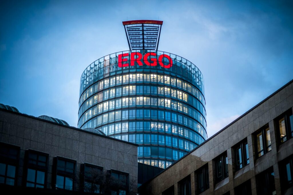 Munich Re: Θυγατρική της περικόπτει 1000 θέσεις εργασίας λόγω ΑΙ