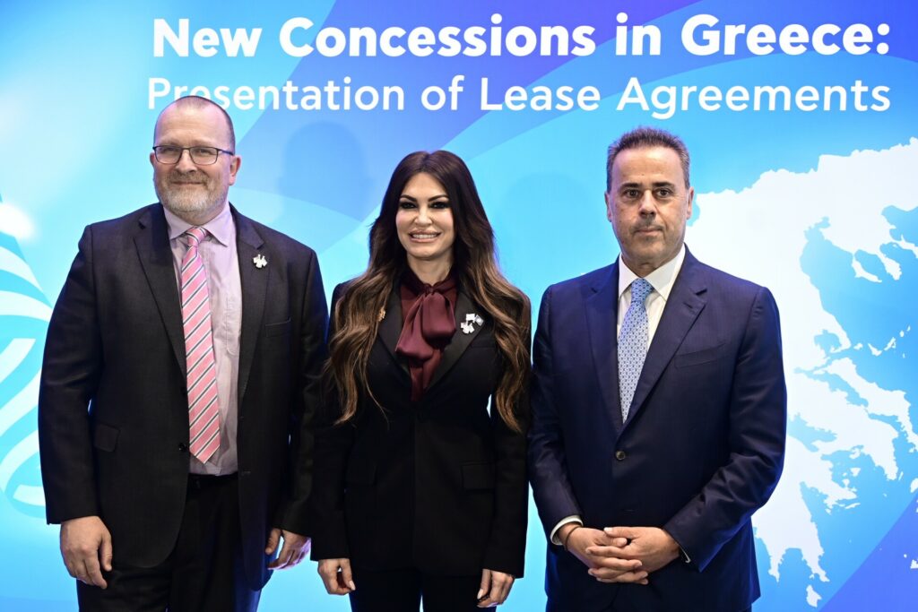 Η Ελλάδα επέστρεψε στις έρευνες υδρογονανθράκων – Live η παρουσίαση των συμφωνιών με την κοινοπραξία Chevron-HelleniQ Energy