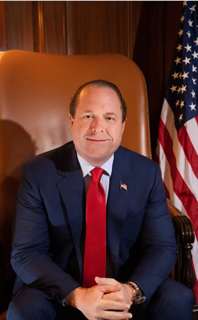 Ο φίλος του Τραμπ που έκλεισε συμφωνία με Novatek για παραγωγή φυσικού αερίου στην Αλάσκα