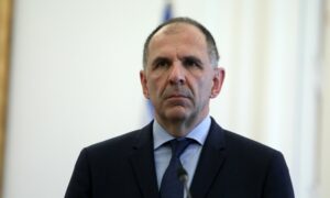 Το κόλπο της Τασούλας του ΟΠΕΚΑ με τους Ρομά, το γεύμα Γεραπετρίτη με στελέχη της UEFA, το unfair Ανδρουλάκη με τον Βενιζέλο και η φάμπρικα των πιστοποιήσεων 