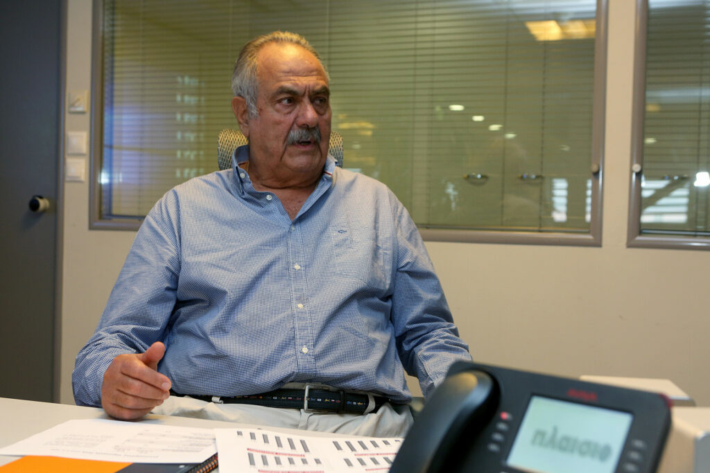 Γιώργος Γεράρδος: Ο επιχειρηματίας που δημιούργησε το “Πλαίσιο” ξεκινώντας από 12 τετραγωνικά στα Εξάρχεια