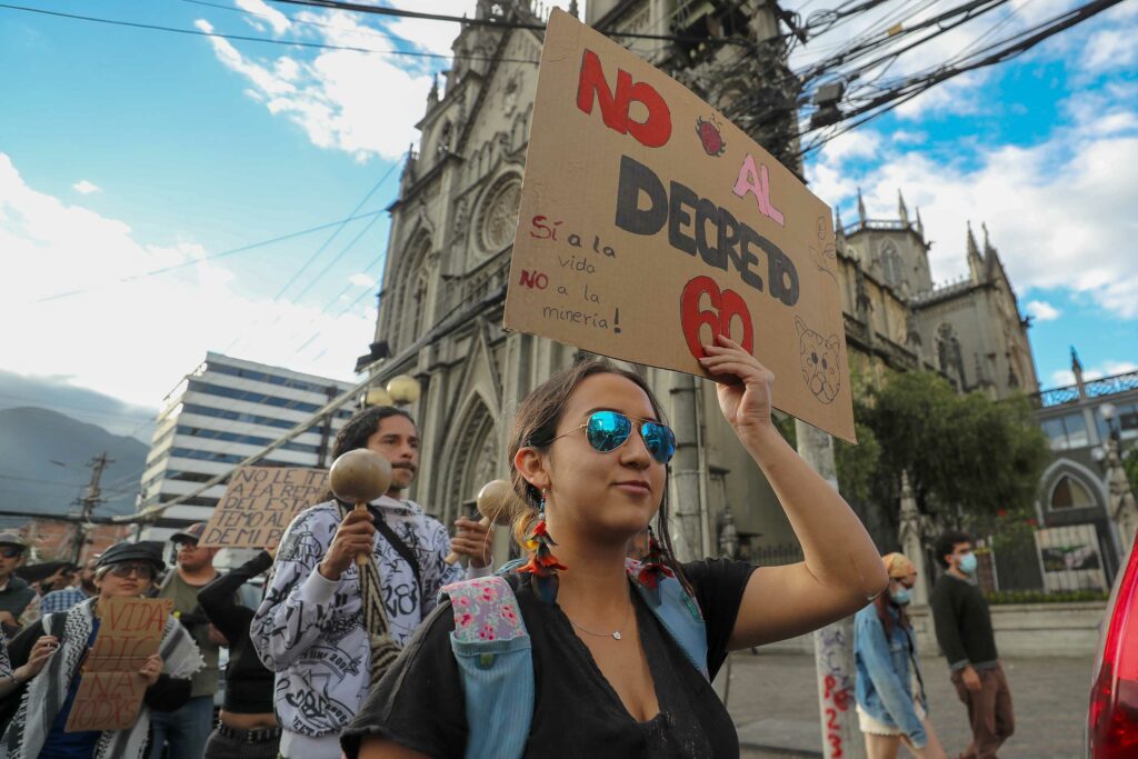Χρυσός εναντίον νερού: Η μεγάλη σύγκρουση στον Ισημερινό