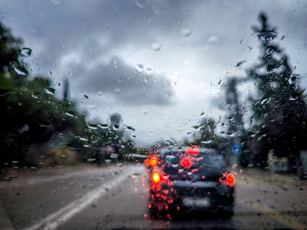 Καιρός: Απόκριες με βροχές και χιόνια, η πρόγνωση της ΕΜΥ