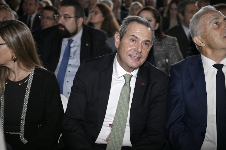 Καμμένος “κάρφωσε” Καρυστιανού: Μπαίνει σε χωράφια που δεν ξέρει