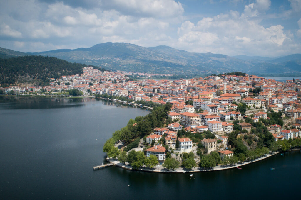 Καστοριά: Ξεκινάει η ανάπλαση της παραλίμνιας ζώνης, ύψους 6,65 εκατ.