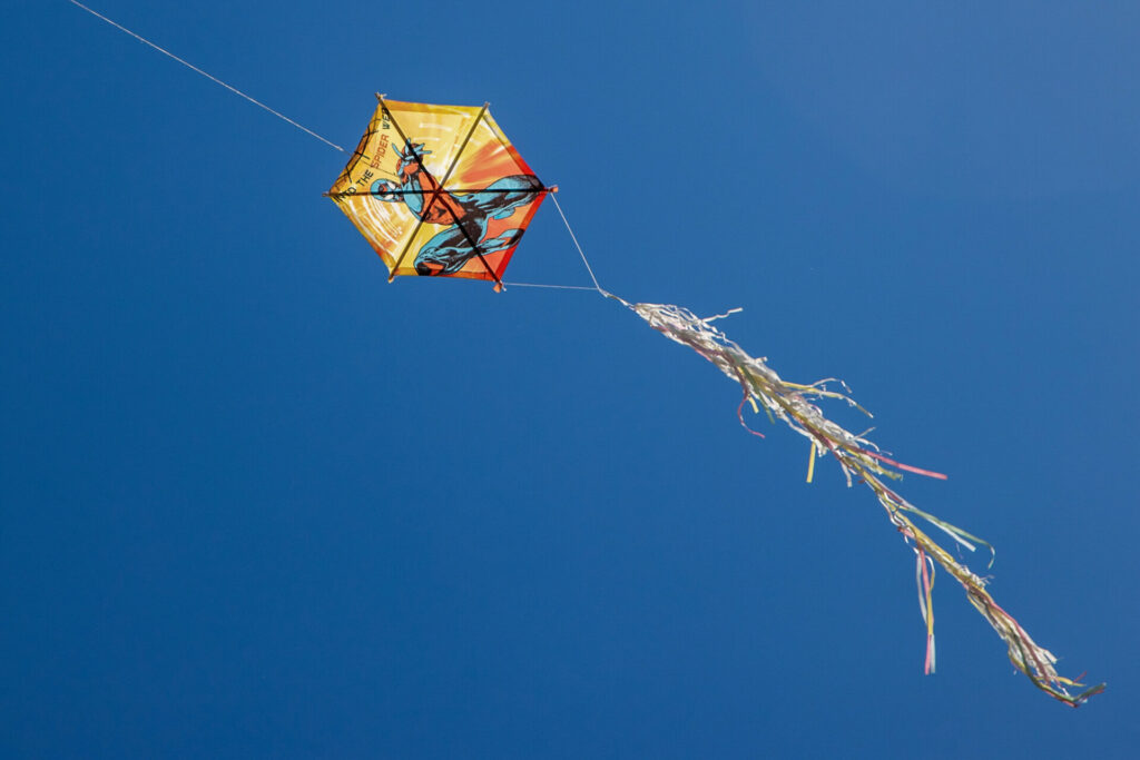 Καθαρά Δευτέρα: Τι να κάνετε αν ο χαρταετός πέσει σε καλώδια ρεύματος