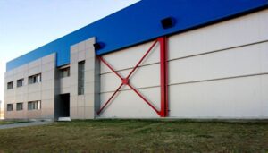 Lactea: Προστασία από κατασχέσεις μετά τη στάση πληρωμών ζητάει η γαλακτοβιομηχανία