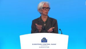 Λαγκάρντ: Καμία δέσμευση για τα επιτόκια, η αβεβαιότητα παραμένει