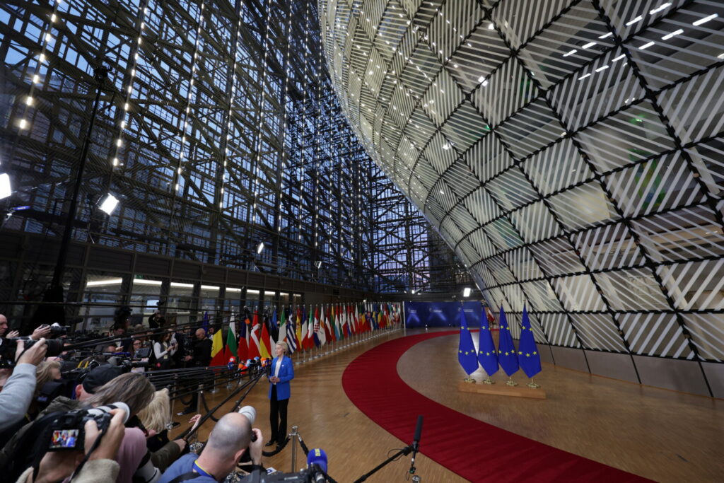 Η μεγάλη εβδομάδα της Ευρώπης: Κρίσιμες αποφάσεις για άμυνα και οικονομία