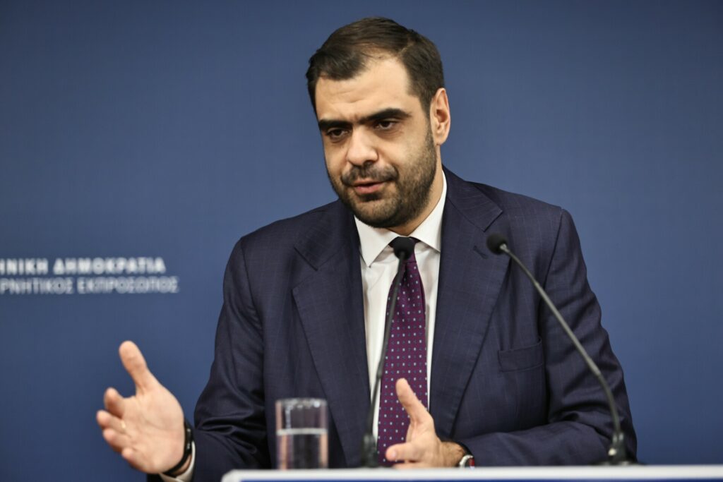 Μαρινάκης σε Δένδια: Η κυβέρνηση παραμένει πιστή στο DNA της ΝΔ