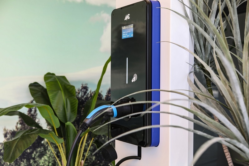 ΜC Chargers: Η εταιρεία που βάζει ελληνική σφραγίδα στους φορτιστές ηλεκτρικών οχημάτων