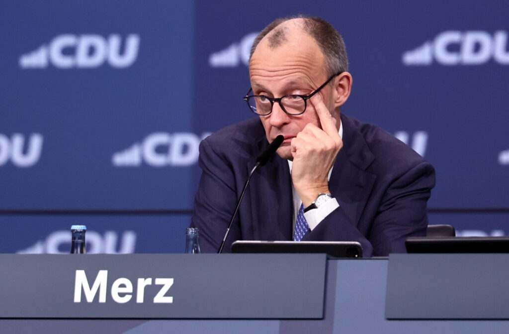 Το CDU του Μερτς ζητά ηλικιακούς περιορισμούς στα μέσα κοινωνικής δικτύωσης