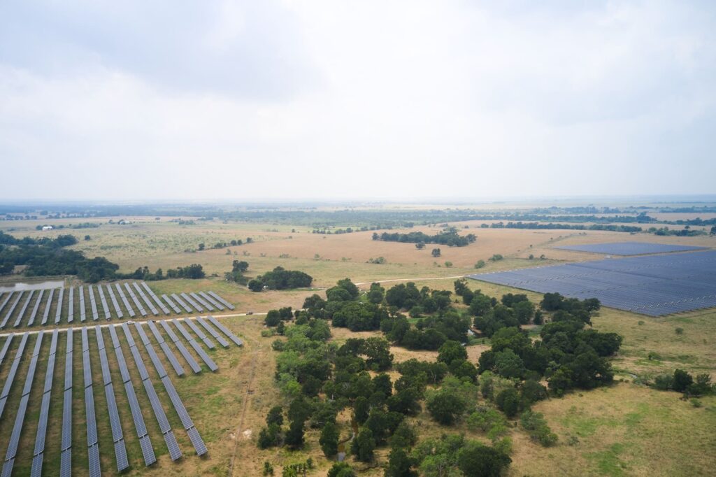 Microsoft: Με 40 GW σε 26 χώρες πέτυχε το 100% στις ΑΠΕ