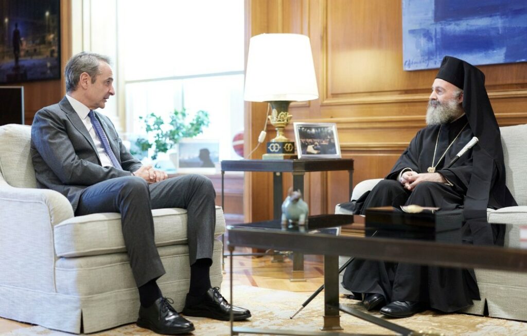 Στο επίκεντρο η επιστολική ψήφος και η ομογένεια, στη συνάντηση Μητσοτάκη-Αρχιεπισκόπου Μακάριου