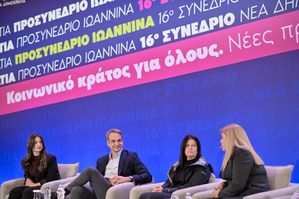 Μητσοτάκης: “Παράθυρο” για ένταξη των υγειονομικών στα βαρέα και ανθυγιεινά