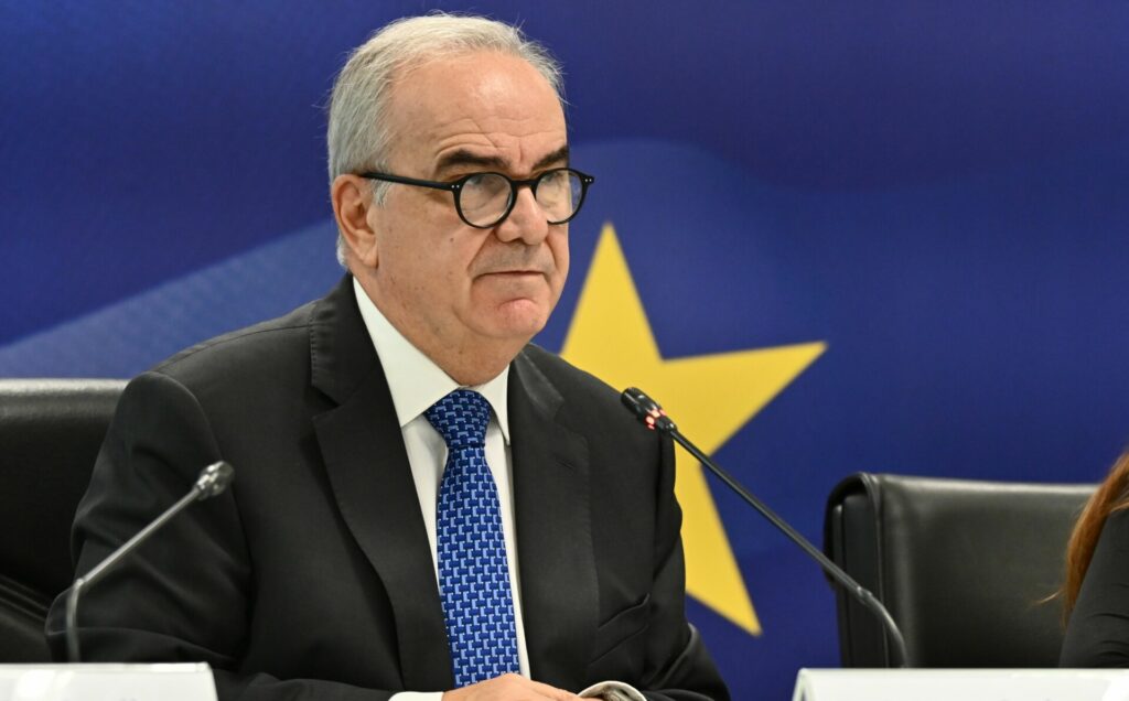 Τα αναπάντητα ερωτήματα από Παπαθανάση, το mea culpa της Κεραμέως, οι καραμπόλες του Βουρλιώτη, το ΚΕΚ του Ζαφειρόπουλου, ο Παναγόπουλος και ο Καλλίρης