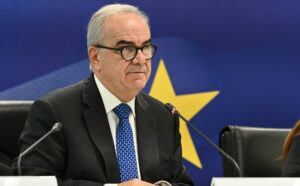 Τα αναπάντητα ερωτήματα από Παπαθανάση, το mea culpa της Κεραμέως, οι καραμπόλες του Βουρλιώτη, το ΚΕΚ του Ζαφειρόπουλου, ο Παναγόπουλος και ο Καλλίρης